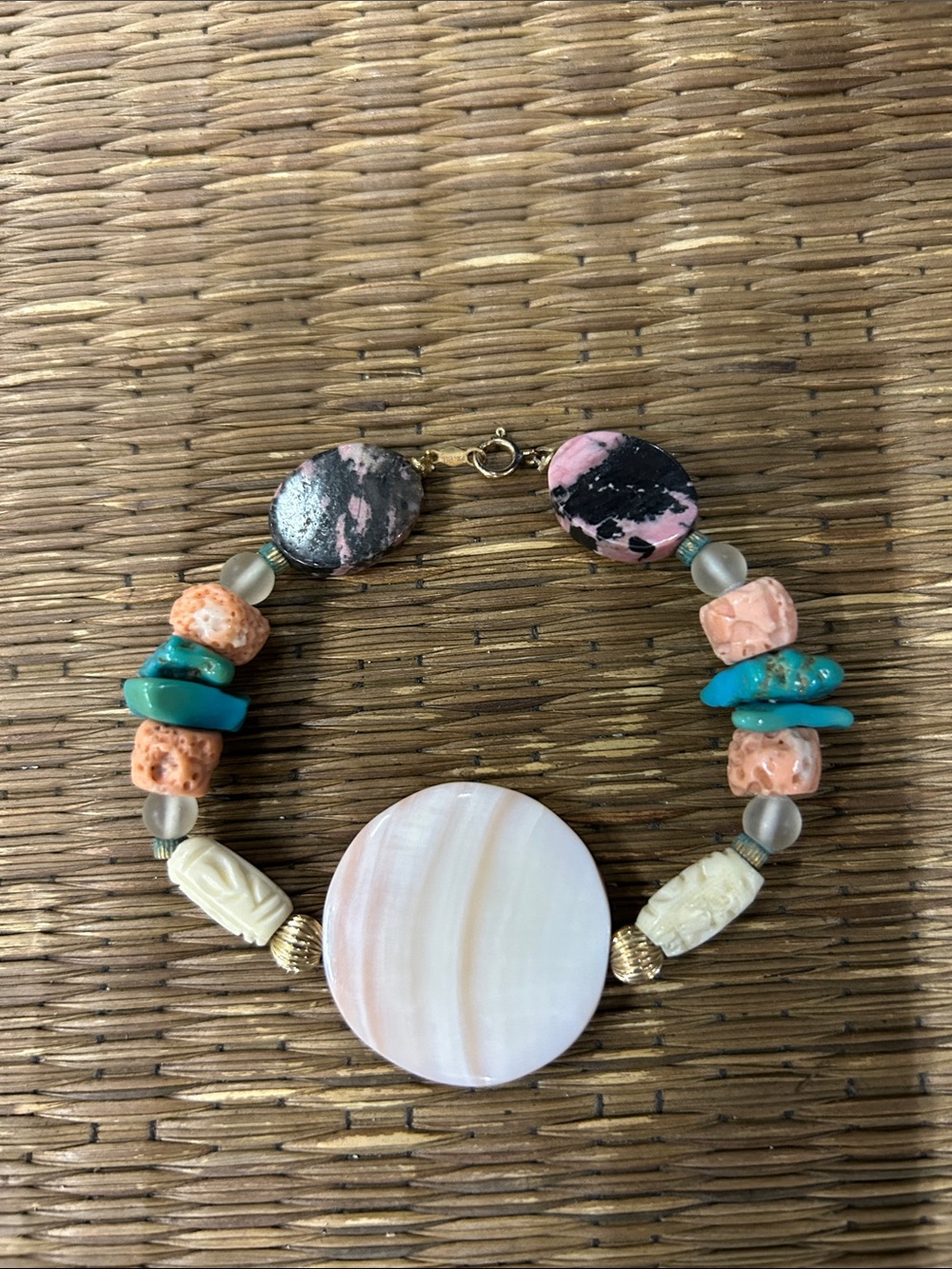 Silly stone bracelet